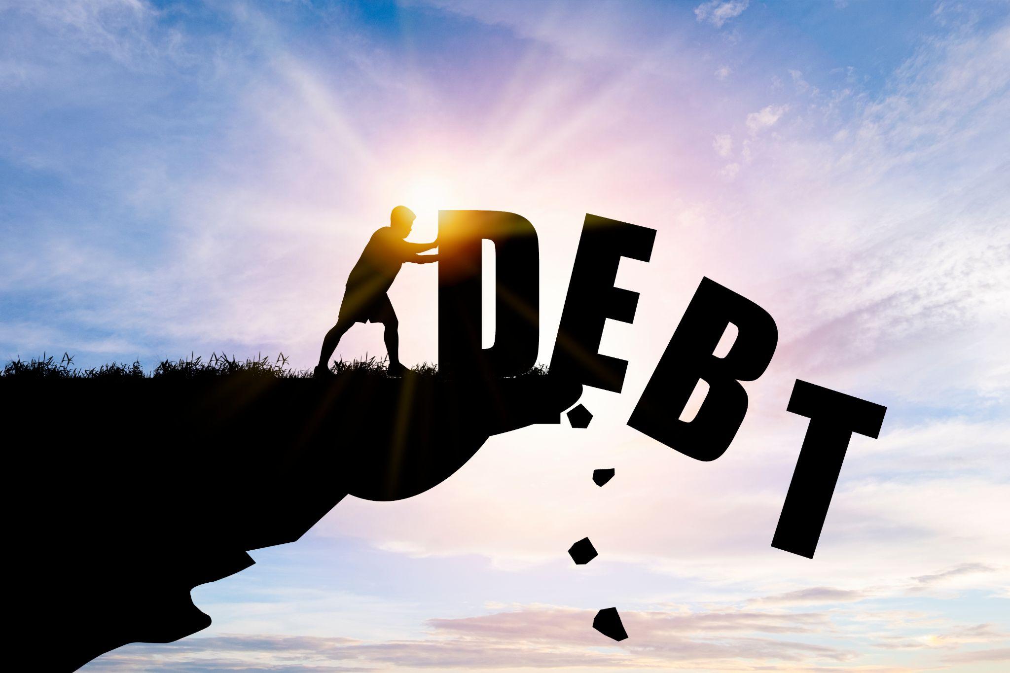 How to Escape Debt by Changing Habits and Tracking Expenses for Financial Freedom 2025 - consultantlm.com