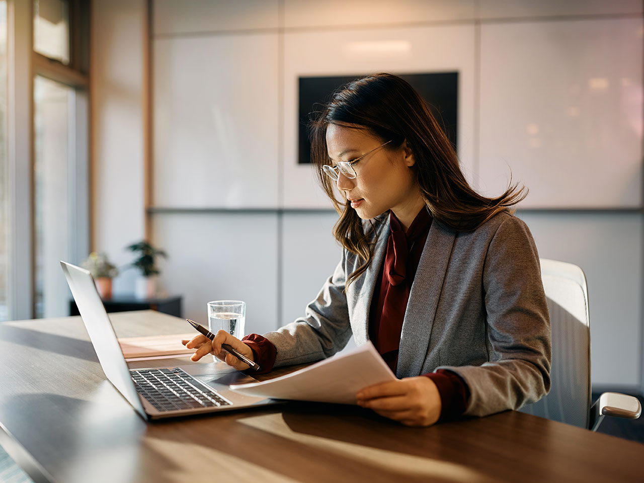 Top Legal Mistakes New Entrepreneurs Make in 2025 Avoid These Costly Errors Early - consultantlm.com