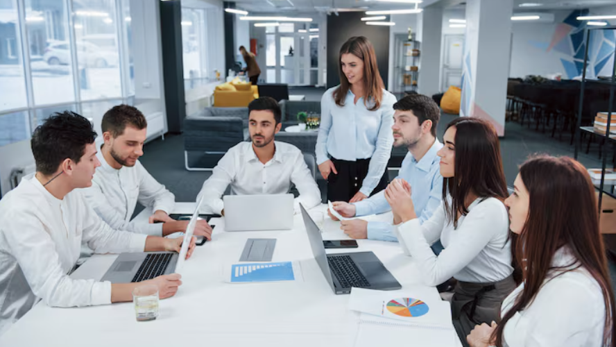 How Non-U.S. Citizens Can Own American Businesses Choosing the Right Visa and Entity 2025 - consultantlm.com