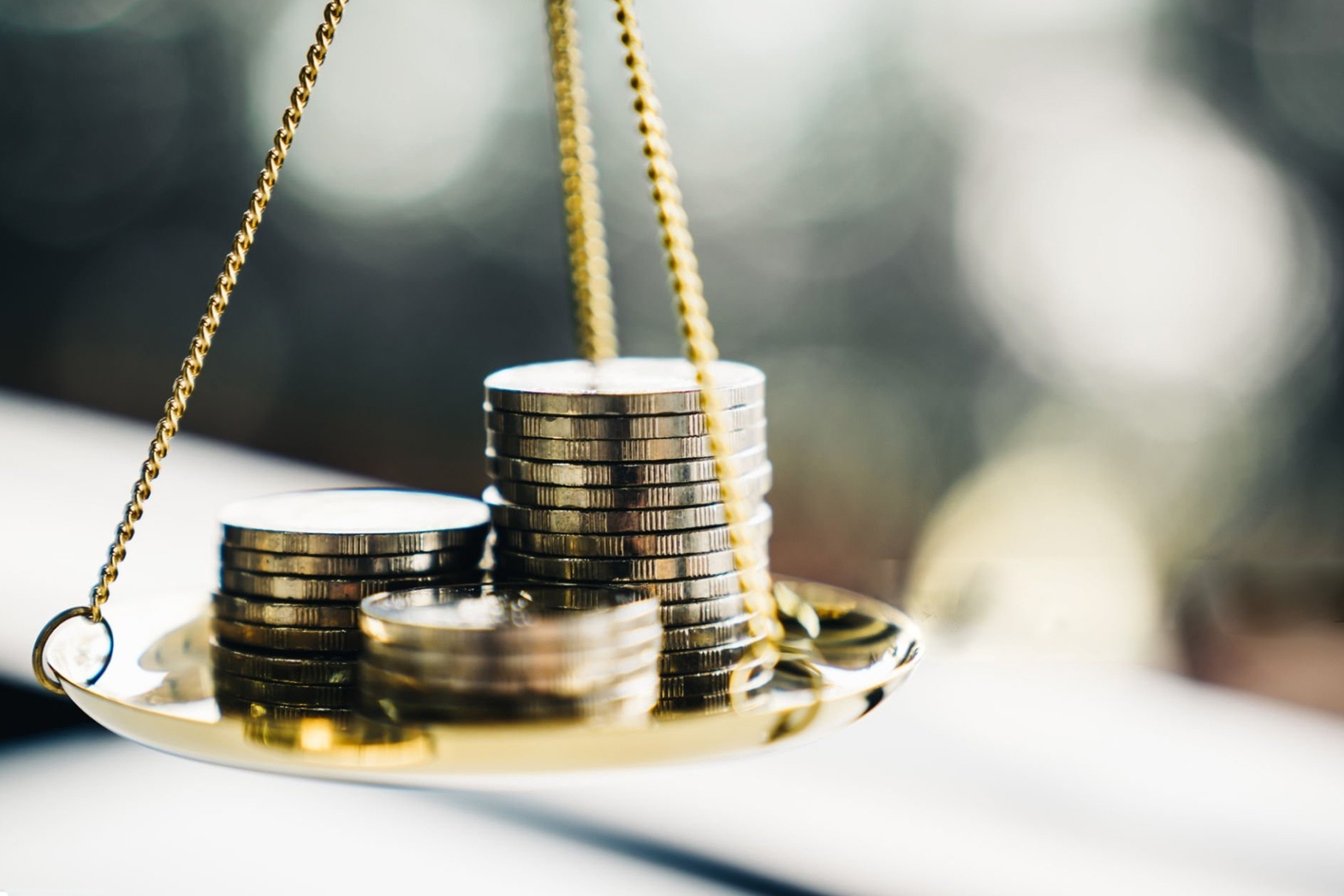 Finance Law 2025 Balancing Credit and Savings for Financial Independence and Legal Support - consultantlm.com
