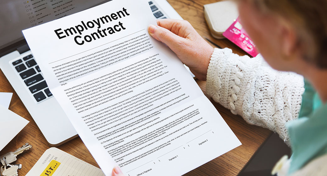 What to Check Before Signing a U.S. Job Contract in 2025 Important Tips for Employees - consultantlm.com
